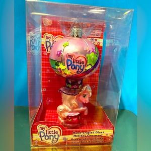MY LITTLE PONY NWT VTG 2005 HOLIDAY ORNAMENT HAND CRAFTED GLASS BEAUTIFUL DETAIL